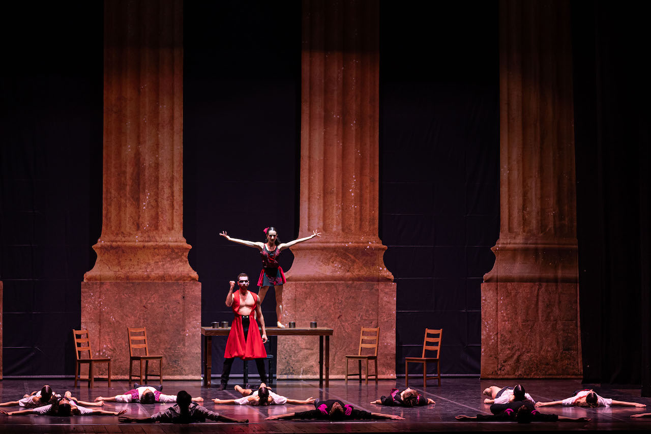 Carmen, Coreografia di Agnese Omodei Salé e Federico Veratti Scenografia di Marco Pesta Balletto di Milano